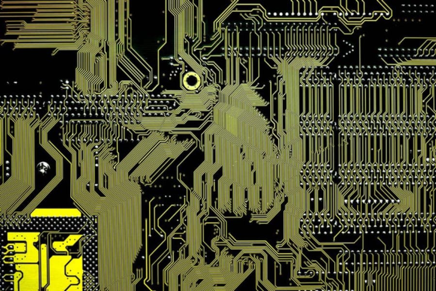 pcb焊盤是綠色的嗎？pcb板焊盤怎么是綠色？